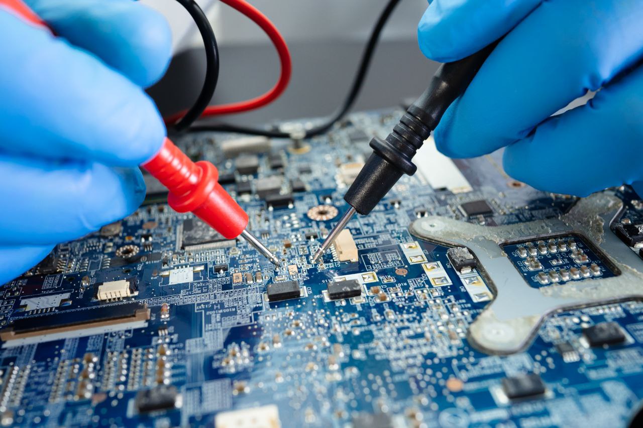 Home Lenovo Laptop Repair Doha | MicroFix Computer – Top Lenovo Service Center Qatar